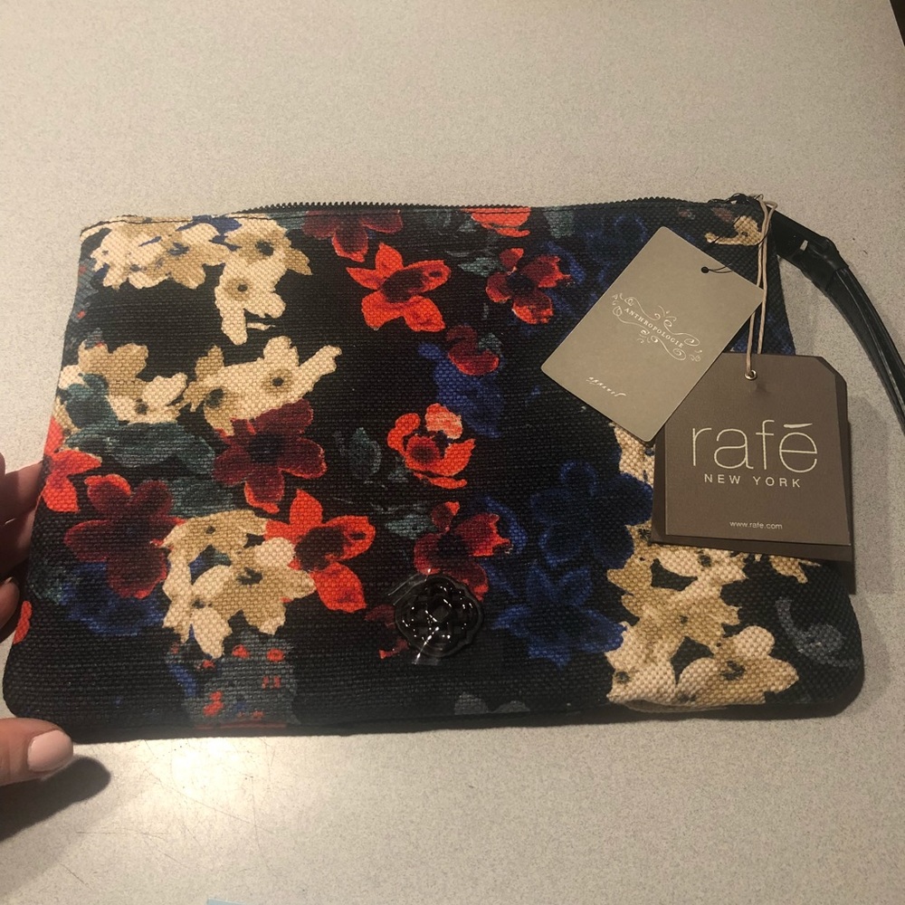 Clutch/ Large wristlet